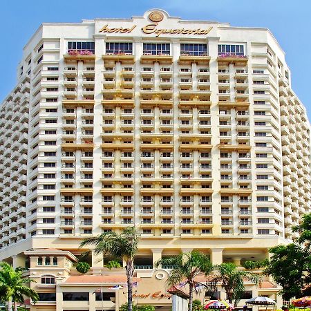 Hotel Equatorial Melaka Esterno foto